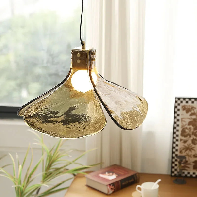 Lámpara colgante retro de cristal con diseño floral y acabado en cobre