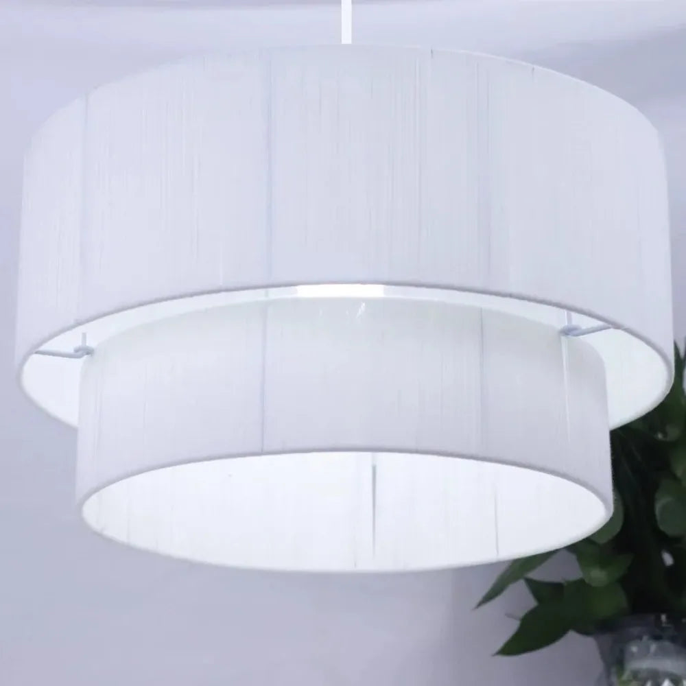 Lámpara colgante minimalista de ratán con pantalla de cuerda de cáñamo