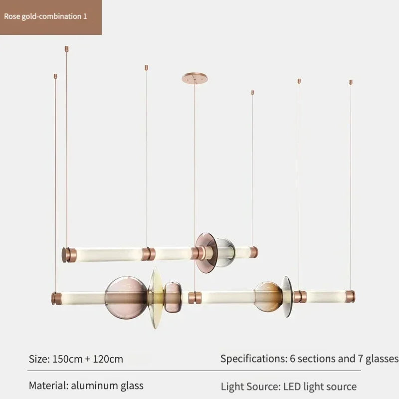 Lámpara colgante de cristal minimalista con detalles de latón