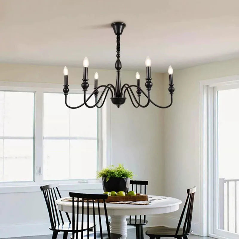 Candelabro de hierro negro con detalles de cristal