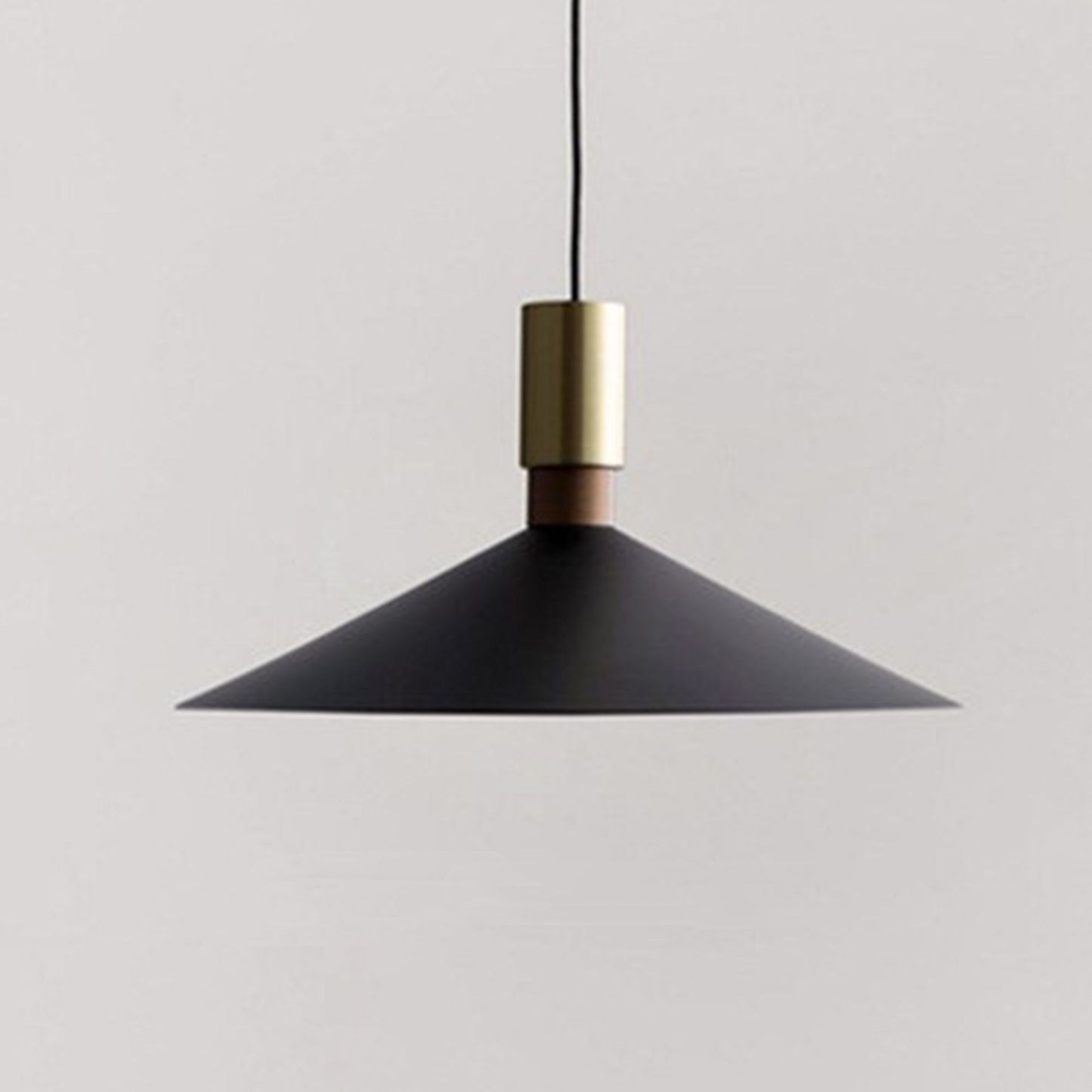 Lámpara de techo minimalista moderna de una sola cabeza para mesa de comedor o barra.